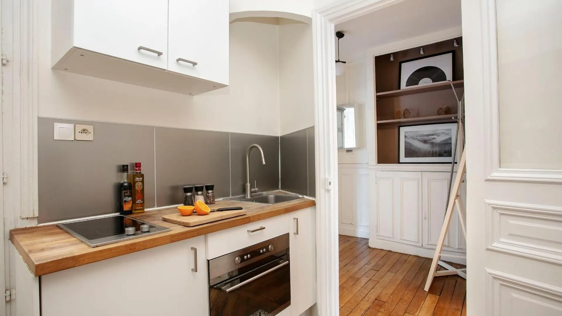 Apartment Notre-Dame - 1Br With Balcony - Cityapartmentstay Paris